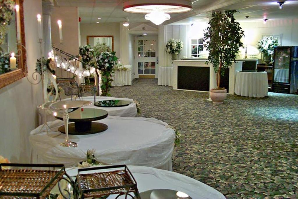 Ambassador Hotel Sudbury Eksteriør bilde
